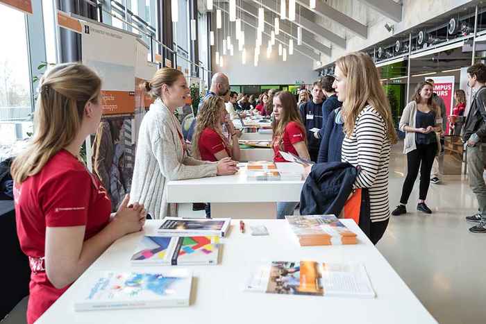 Studenten krijgen voorlichting over studiekeuze